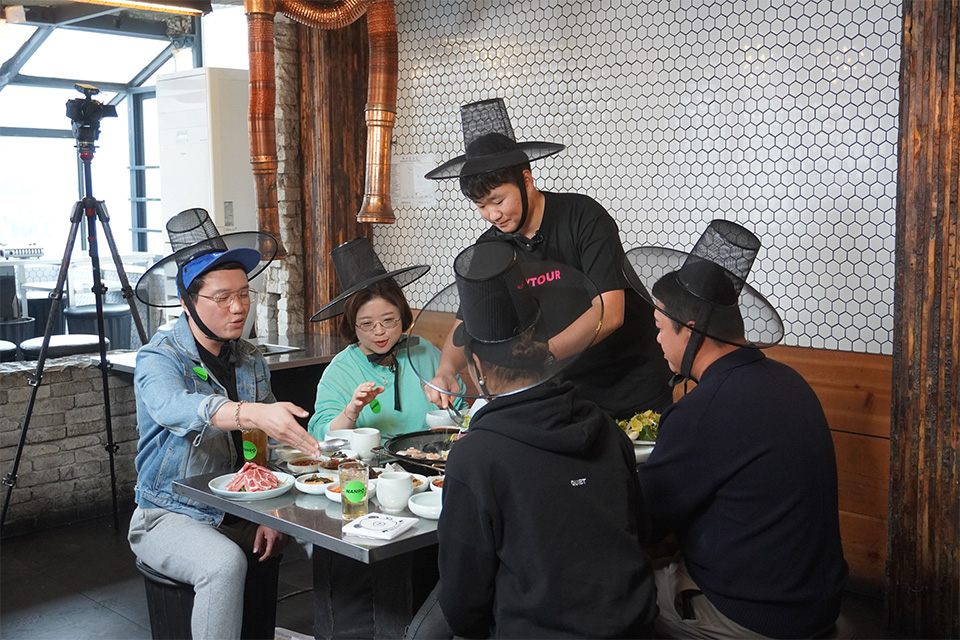몽탄, 금돼지식당, 금샤빠, 업계 TOP 식당들이 난로회에 모인 이유는?